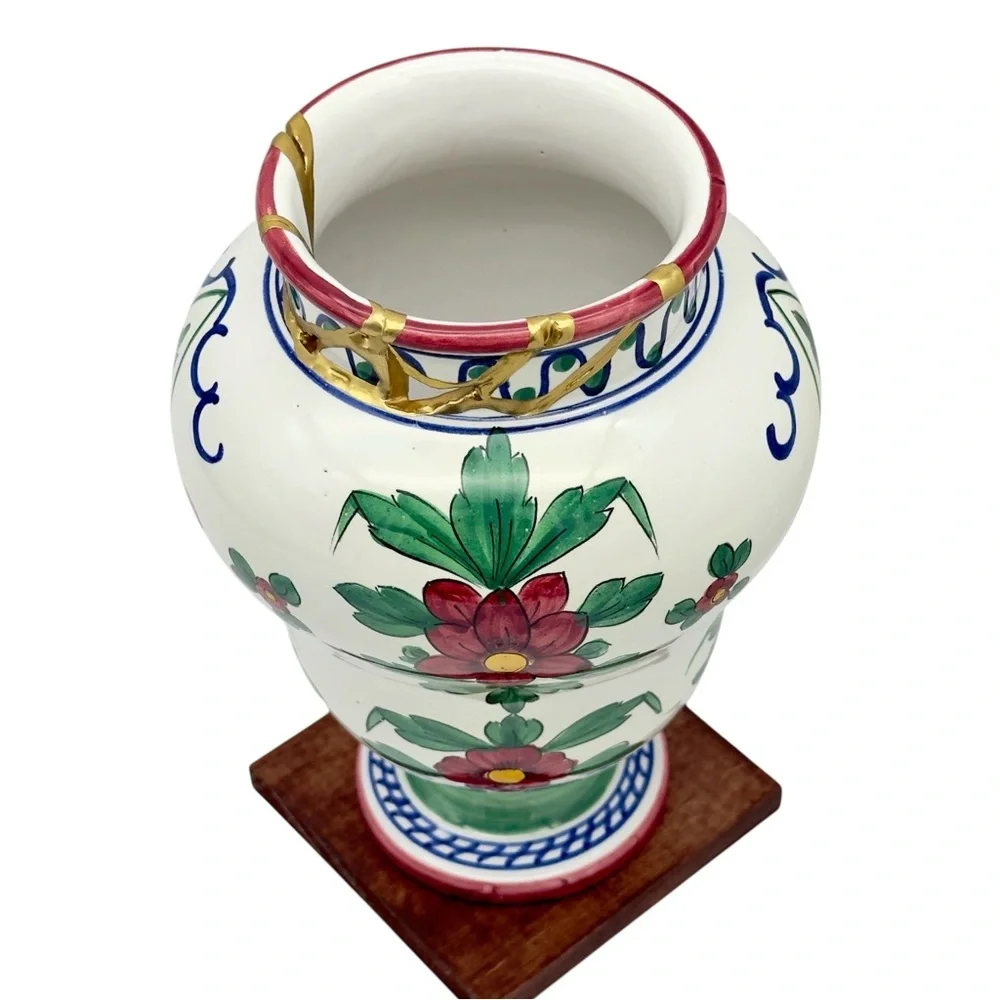 Kintsugi Vase Italian Majolica Pottery Gold Crack Art Personal Growth Gift - Picture 5 of 17